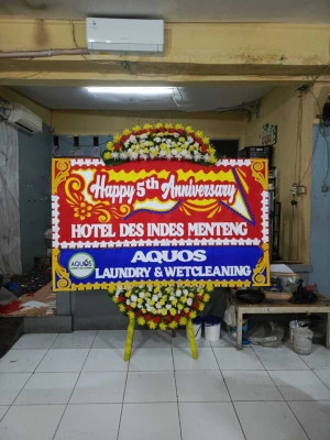 Papan Bunga di Dlangu Butuh