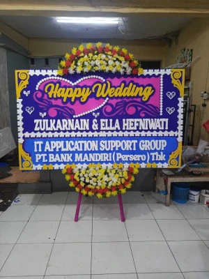 Papan Bunga di Dlangu Butuh