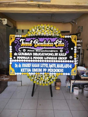 Papan Bunga di Dlangu Butuh